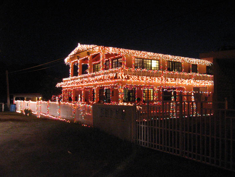 Christmas decoration in Esperanza (December 2006)