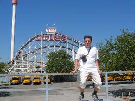 The famous Coney Island Cyclone (July 2007) The famous Coney Island Cyclone (July 2007)