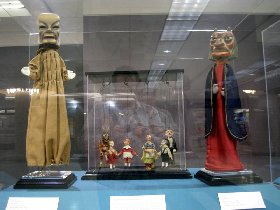 Puppet exhibit - the bigs are German, the smaller are Czech (April 2009)