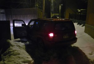 I got stuck in the snow. There is ice underneath it, so four wheel drive is of a little help. (January 2014) I got stuck in the snow. There is ice underneath it, so four wheel drive is of a little help. (January 2014)