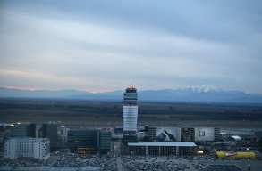 Landing in Schwechat (February 2017)