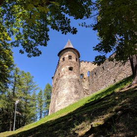 Star ubova Castle (July 2017)