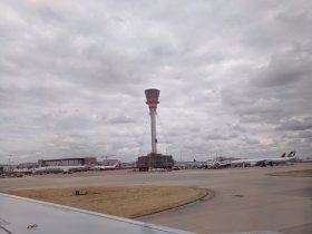 While landing in London, I took another one for my Control Towers album. So far, everything's ok, so far I have no idea what awaits me. (August 2018)