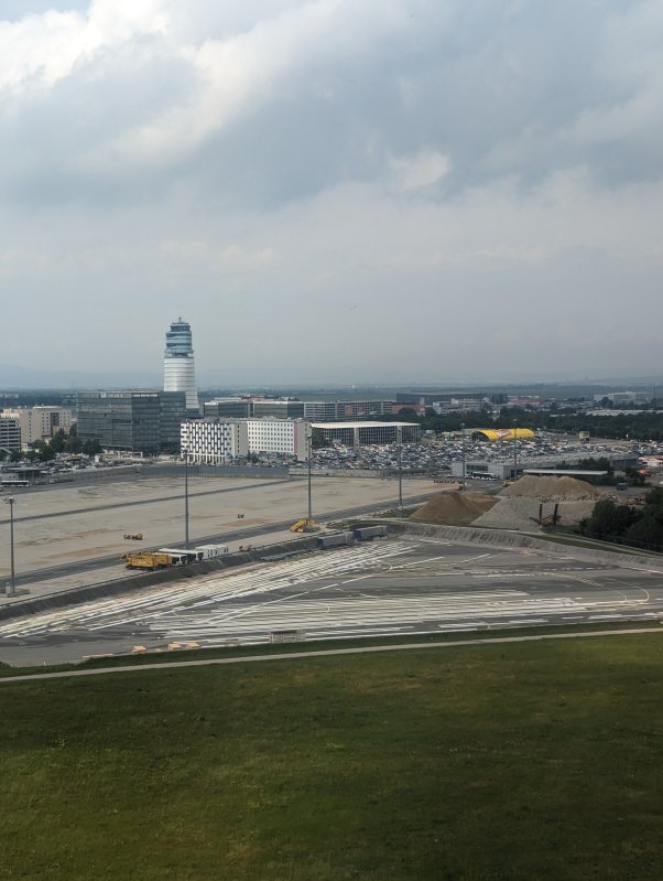 Landing in Vienna (May 2024)