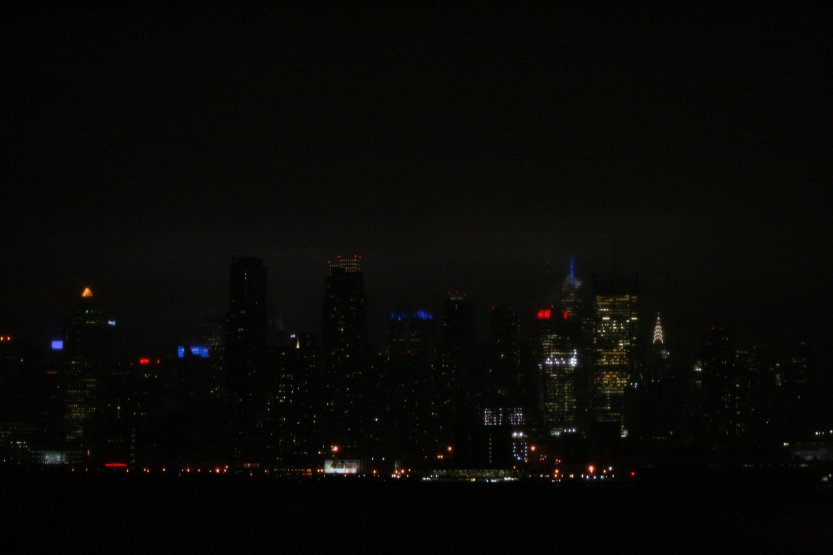 Last glimpse at Manhattan while heading North-West (April 2015)