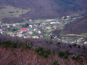 View to Doln Ves from the nearby hill of urova Skala (April 2007)